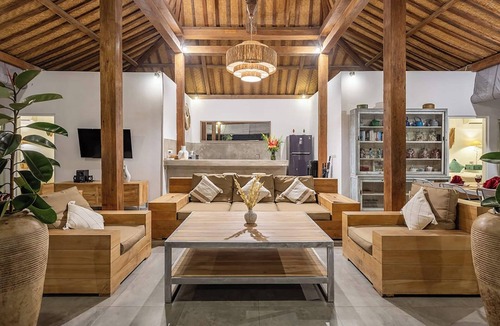 Drupadi Villa | Large group Villa in Seminyak for 24 people