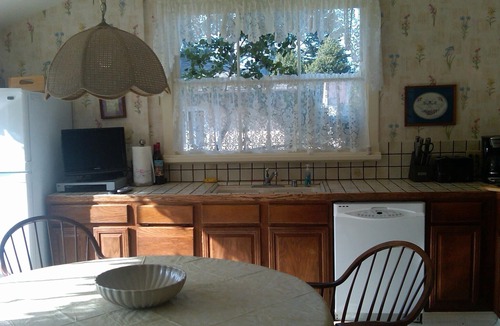 Pacific Grove House | Large Historic Beautiful Victorian , Yard with Hot Tub and Fire Pit.