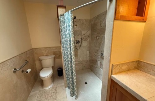 Market District House | Large home in perfect Eugene location!