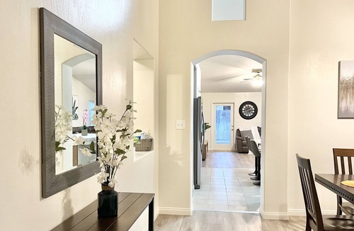 Rosedale House | Large Home W/ComfyBeds &BBQGrill ForUpTo14 Guests