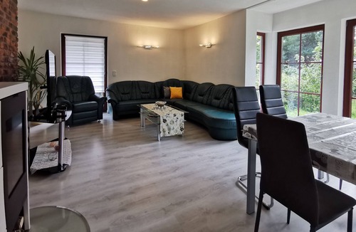 Neuenhagen bei Berlin House | Large house with 5 bedrooms, large garden, S-Bahn connection to Berlin