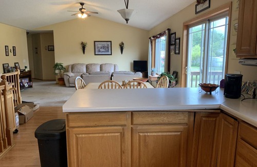 Owatonna House | Large house close to grocery stores and schools