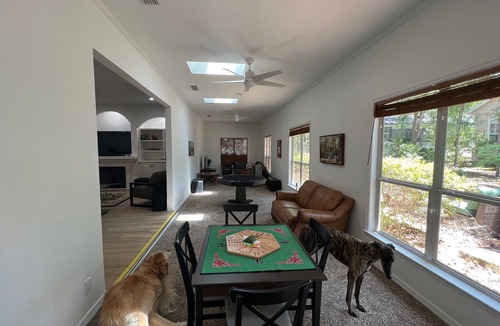 Haile Plantation House | Large house. Perfect for reunions and, of course Game Day! 20 Minutes to UF! n