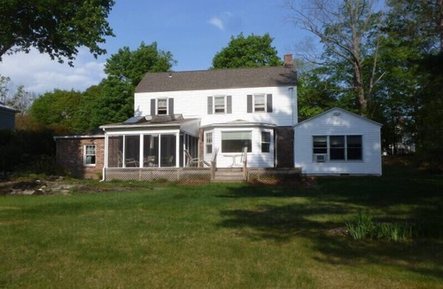 Lenox House | Large Immaculate Home, 10 Minute Walk To Lenox Center, Minutes To Tanglewood