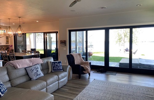 Winneconne House | Large Lake House - 4 Bedroom - EAA Oshkosh