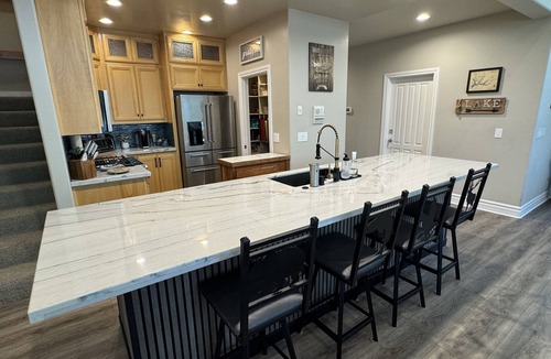 Lakehead House | Large Lakefront Paradise, 4000+ Sq Feet, Hot Tub