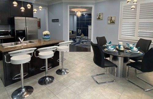Newcastle House | Large & Luxurious 4 Bedroom Executive House in Newcastle - Clarington Ontario