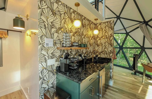 Freeport Cabin | Large, luxurious geodesic dome - 04