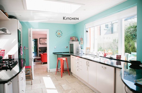 Glasnevin House | Large Luxury Architect Designed House, Sleeps 15. City 15 mins by bus.