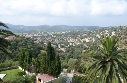 Bormes-Les-Mimosas Apartment | Large Luxury Sunny Apartment in heart of Bormes Les Mimosas with Stunning Views