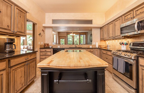 Steamboat Springs House | Large Luxury Home w/Private Hot Tub/Garage