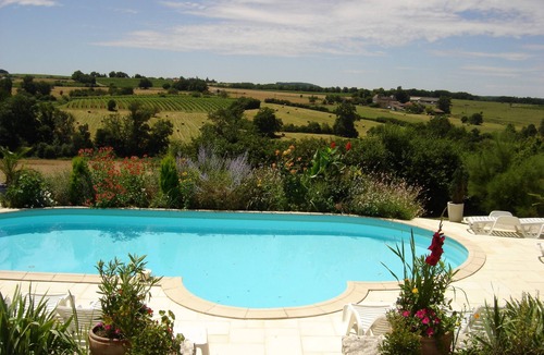 Ribagnac Villa | Large Luxury Villa with private heated Pool, Jacuzzi & Sauna for up to 25people