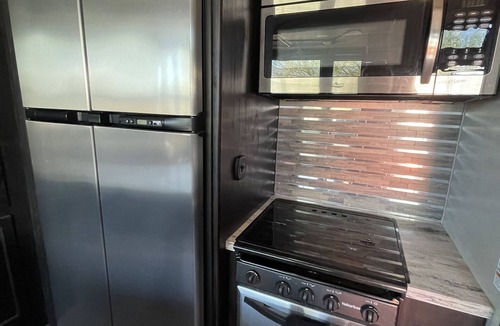 Yuma Townsite House | Large, modern camper close to Glamis Sand Dunes