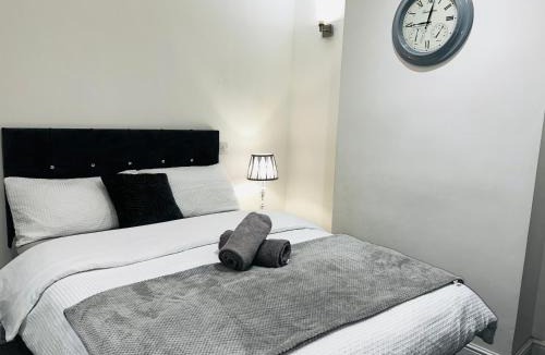 Middlesbrough Apartment | Large 'n' bright House