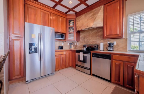San Pedro Condo | Large Ocean Front Condo - 2 bedroom/2.5 bathroom - Gold Standard Approved
