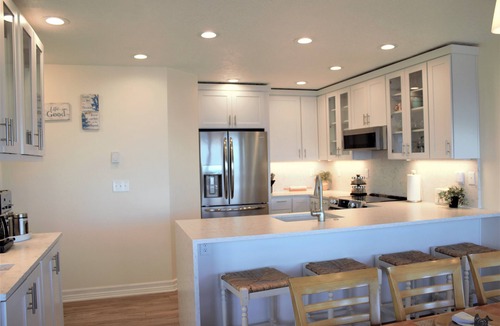 Oceanside House | Large Ocean View Home with Guest Quarters Close to the Beach Four Large Decks