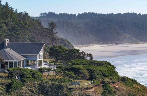 Coos Bay House | Large Oceanfront Private Home Near Bandon Dunes Golf, Breathtaking Views.
