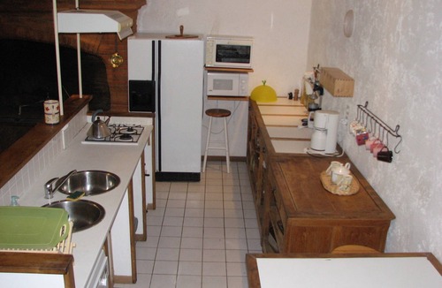 Montech Bed & Breakfast | Large old farmhouse in the Garonne valley with large garden and swimming pool