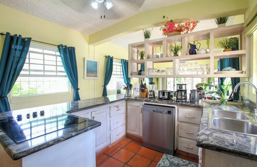 Sunset Crest House | Large pool, gardens and close to beach - Aqua Bliss