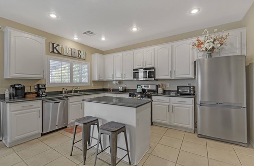Spring Valley House | Large Pool & Spa + Pool Table, BBQ, Amenities. Close To Vegas Strip!
