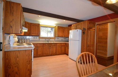 Wollaston Cottage | Large, Private 3 Bedroom Family Retreat Surrounded by Crown Land
