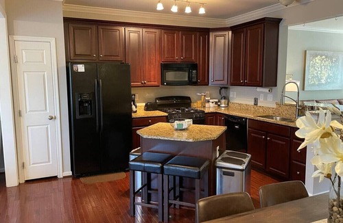 Charlottesville House | Large & Private Room on Separate Floor w/Parking