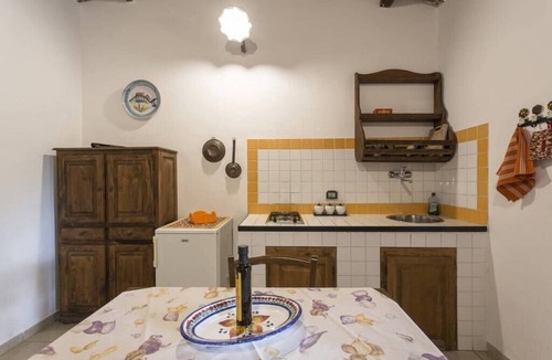 Chiaramonte Gulfi Villa | Large private villa with swimming pool in Sicily