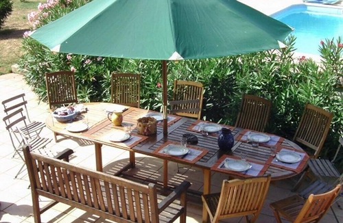 Longeville-sur-Mer House | Large property 8/9 bedrooms with swimming pool and large garden near the beaches