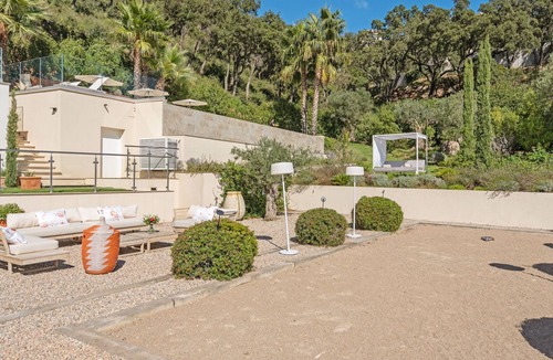 Grimaud Villa | Large property, sleeps up to 16, panoramic sea view