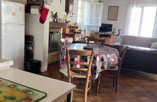Cheray House | LARGE, QUIET FAMILY HOME WITH LARGE GARDEN