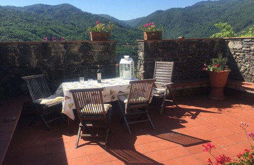 Popiglio House | Large quality Medieval house with pool. Sleeps 20+. Complete privacy.