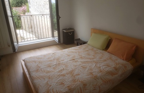 Dompierre-sur-Mer House | Large refurbished house in central village location