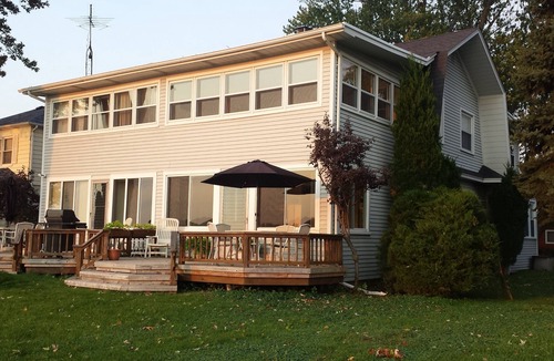 Roberts Landing House | Large Riverfront Home - Amazing Freighter Views, Dock Access & Great Fishing