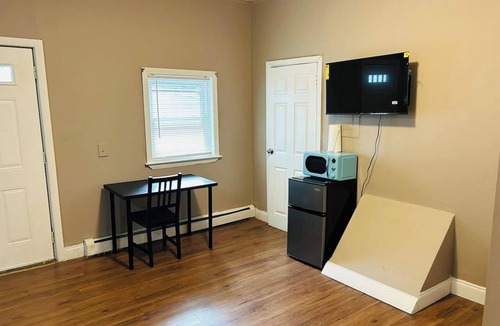 Providence Apartment | Large room with private bathroom near Whole Foods