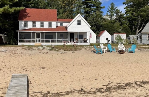 North Sebago Cottage | LARGE RUSTIC COTTAGE. SEBAGO LAKE BEACHFRONT