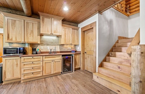 Pikeville Cabin | Large secluded 3 bedroom Cabin!