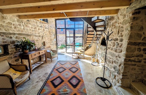 Pressy-sous-Dondin House | Large + Small Gîte with swimming pool and sublime view in the heart of the hills