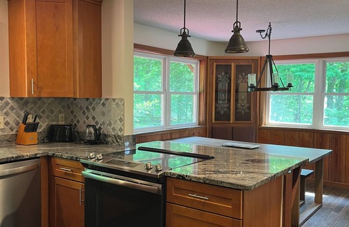 Bryson City House | Large Smoky Mountain Vacation Home - Sauna & Hot Tub Near Bryson City Sleeps 12