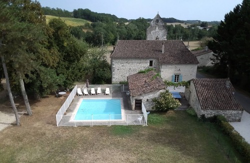 Castillonnes House | Large stone house with pool, quiet, 16 people.