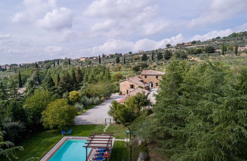 Cortona Villa | Large stone manor with 8BR and 7BA, extended grounds, large fully-equipped pool.