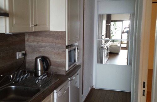 Cassis Apartment | Large Studio 38 m2, sea view, swimming pool, private garage box