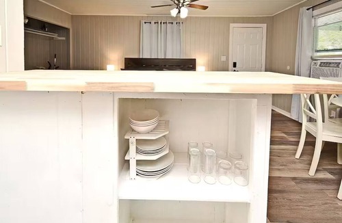 Winter Garden Apartment | Large Studio Apt #8 by Bike Trail & Historic Downtown Winter Garden