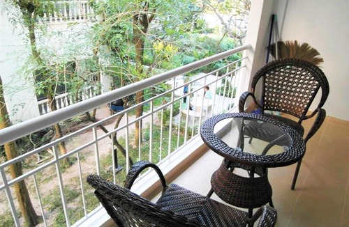 Na Kluea Apartment | Large studio Baan Suan Lalana