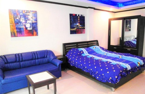 Na Kluea Apartment | Large studio Baan Suan Lalana