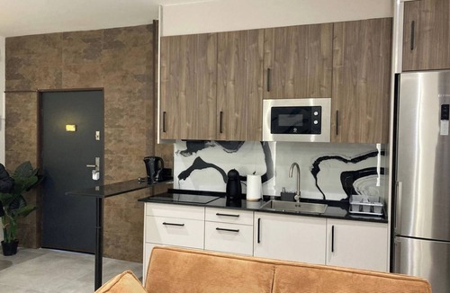Camins al Grau Apartment | Large Studio in Valencia