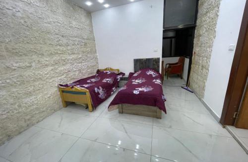 Al Swaifyeh Apartment | Large Studio, Sweifieh, Seventh Circle