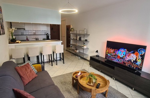Liberation Apartment | Large Studio very well located! 100m tramway, 5 minutes downtown, 10min beach!