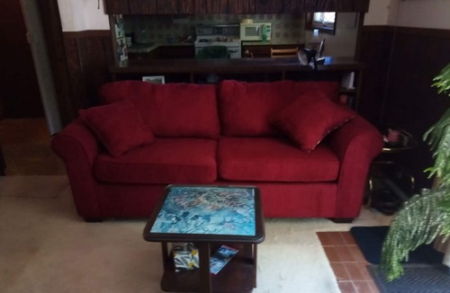 St. Catharines Apartment | Large, sunny, 2-room suite in private home near lake, beach, shopping, bus.