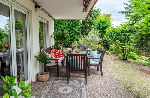 Weinheim Apartment | Large terrace surrounded by greenery Sauna Near the Old Town