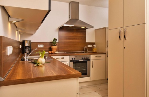Perlhutte Apartment | Large vacation apartment (100sqm) with terrace and garden